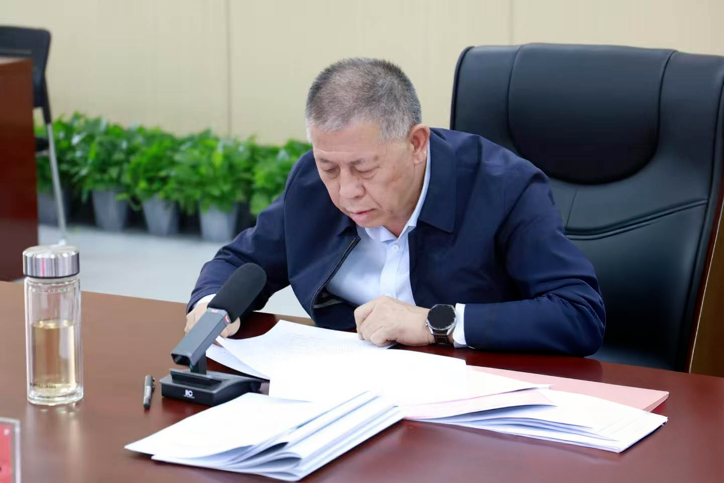我校召开2026年党的建设工作领导小组会议