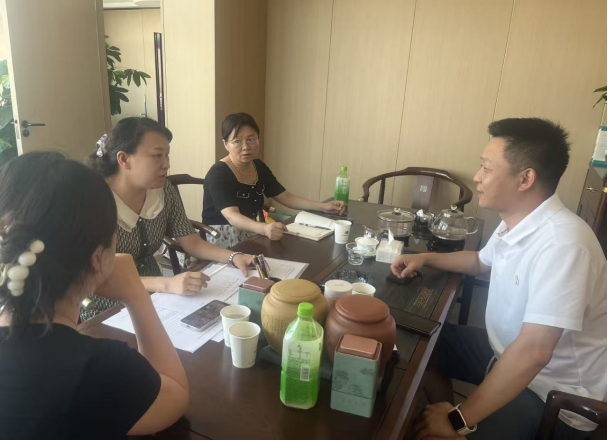 新疆职业大学公共管理学院赴新疆颐和医疗有限公司开展智慧康养调研