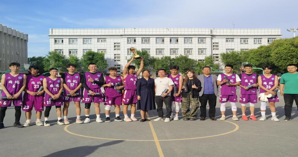 以篮球之名 燃青春之火——我校2025年夏季篮球联赛圆满落幕
