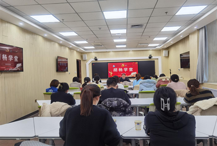 马克思主义学院组织参观新疆图书馆主题党日活动