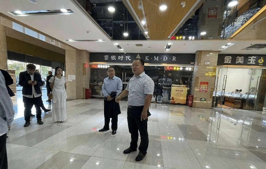 马克思主义学院教师赴新疆丝路玉海珠宝公司、上海建纬（乌鲁木齐）律师 事务所开展访企拓岗活动