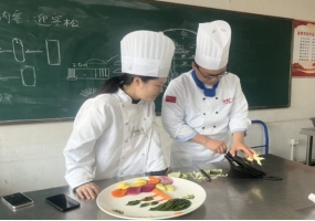 喀什市教师赴新疆职业大学烹饪与餐饮管理学院培训圆满结束
