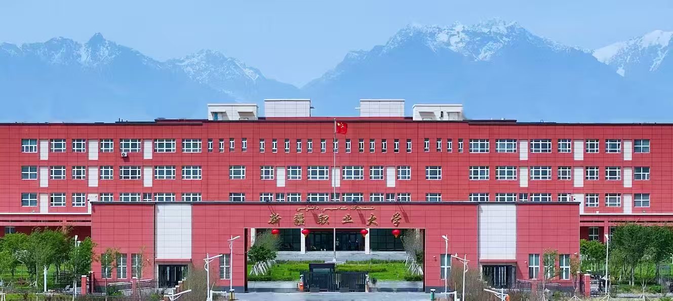 学校正大门