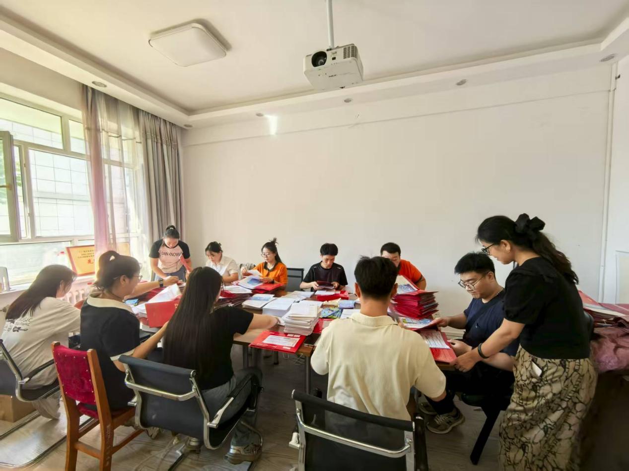 跨越山河 只为与你相遇!——我校2025级录取通知书正式启程