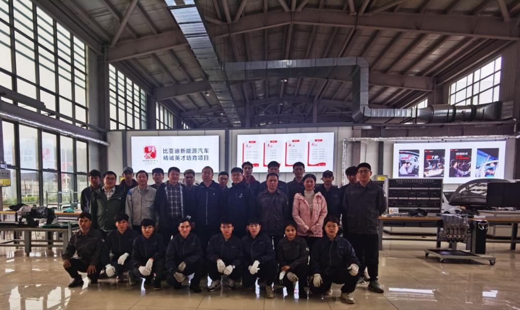 比亚迪和中车云商企业专家莅临我校指导工作活动