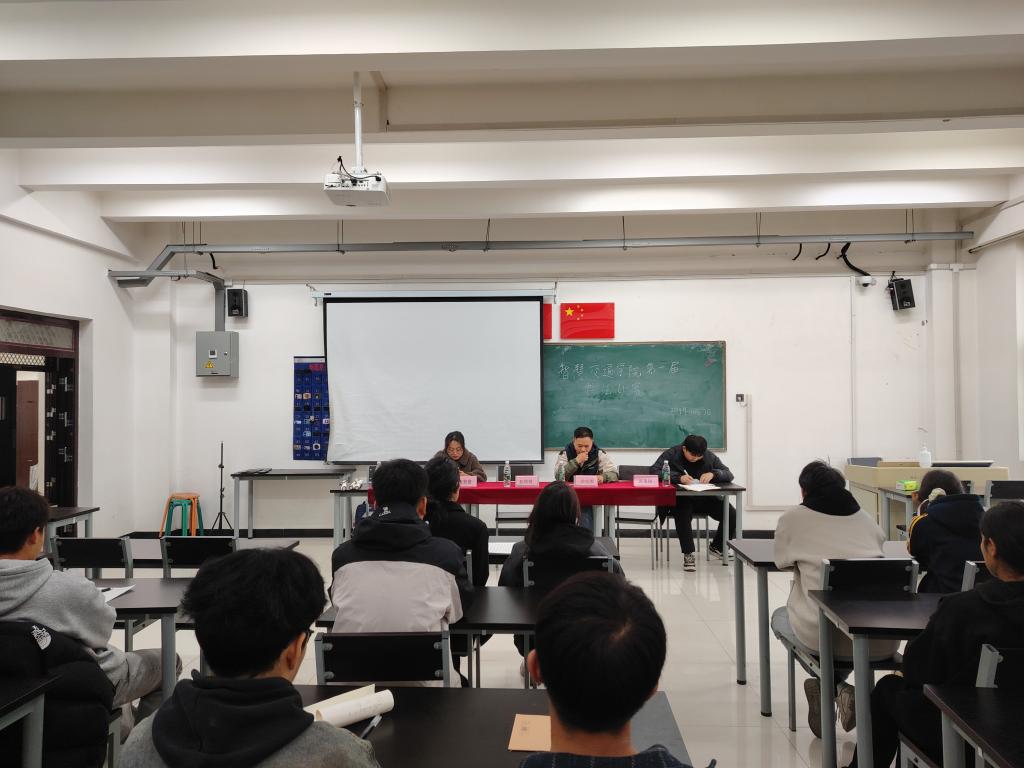 执笔书写经典 挥毫逐梦未来——我校智慧交通学院中华礼仪社团联合学院“一站式” 学生社区组织开展硬(软)笔书法比赛