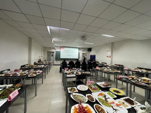我校烹饪与餐饮管理学院毕业设计暨“塔林鼎尚杯”2024年宴席设计大赛顺利举行