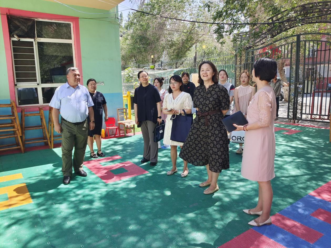 访企拓岗促就业 洽谈合作共育人——我校党委副书记罗华率队教育科学学院开展“访企拓岗”活动