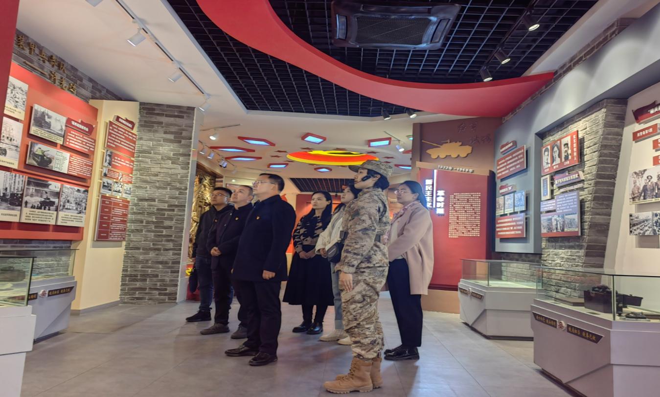 走进部队感受钢铁力量——我校资产管理处党支部开展主题党日活动