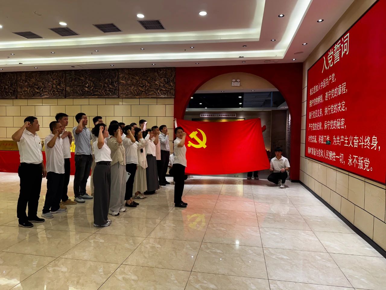 党建引领践初心 红色传承担使命——我校智慧交通学院汽车教研室党支部赴新疆红色文化展览馆开展主题党日活动