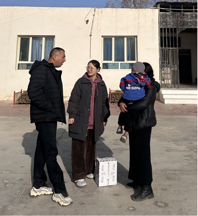 【结亲周】干部结亲走访传党音 全会精神浸润群众心