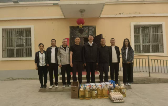 【走访慰问】情系帮扶村 暖心促团结 ——校党委常委、统战部部长韩涛赴定点帮扶村开展走访慰问与调研
