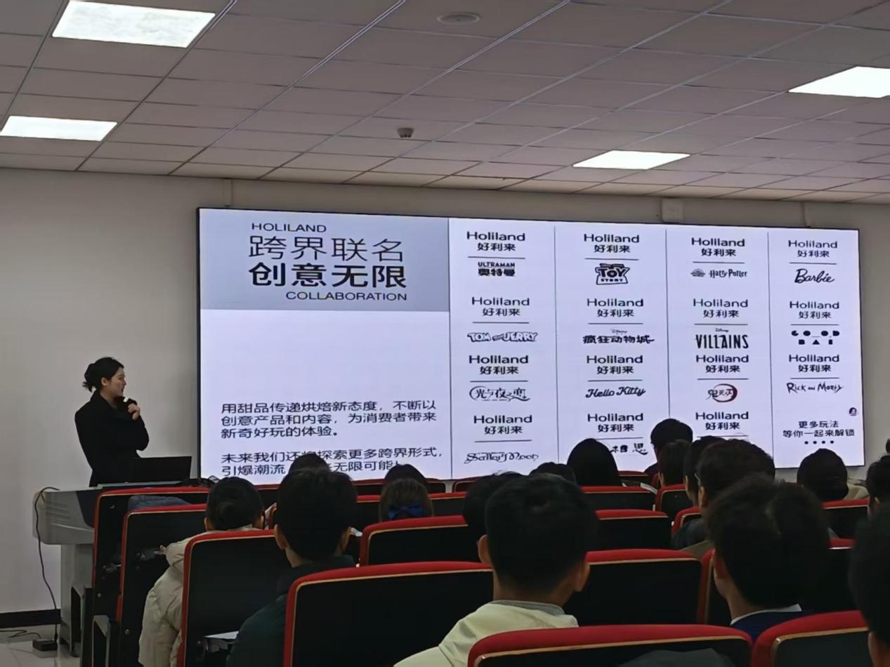 /142026校企携手职引未来——我校智慧交通学院成功举办校园宣讲招聘会